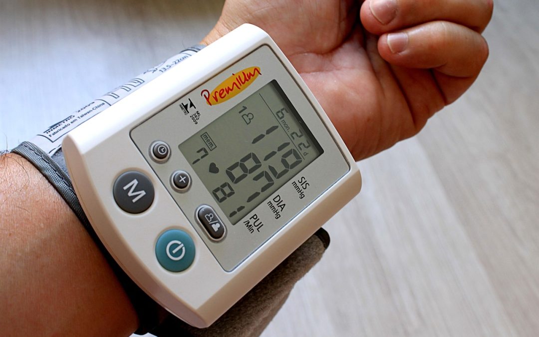 Natural Ways to Control High Blood Pressure at Home